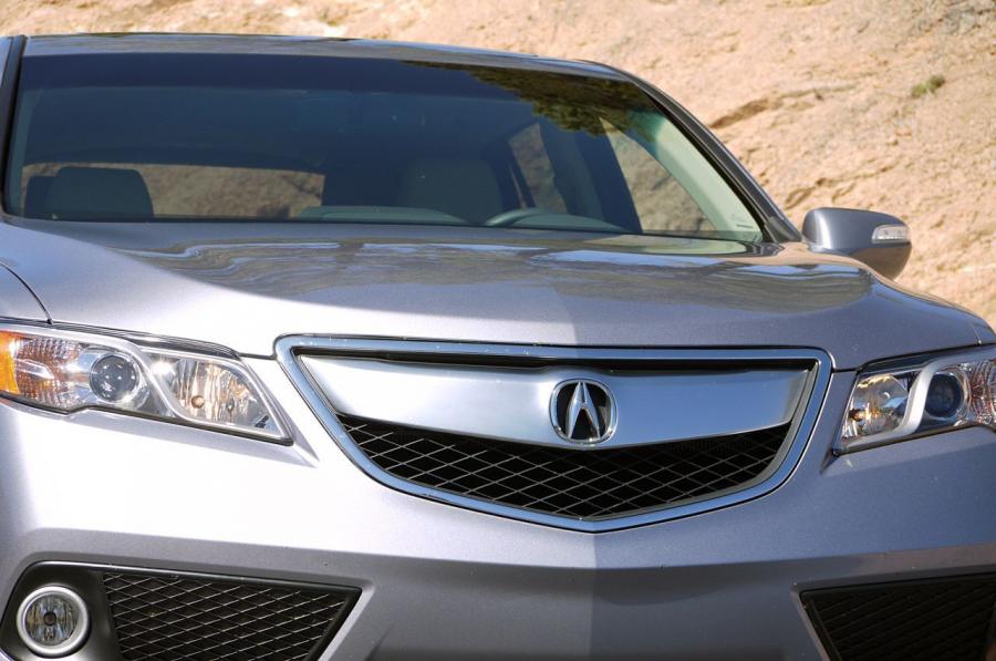 Детали экстерьера Acura RDX (TB3/4) 2012 года  (фото 12 из 122)